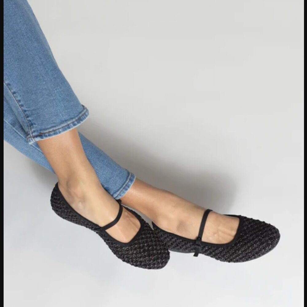 Birdies The Hummingbird - Mary Jane Black Openweave